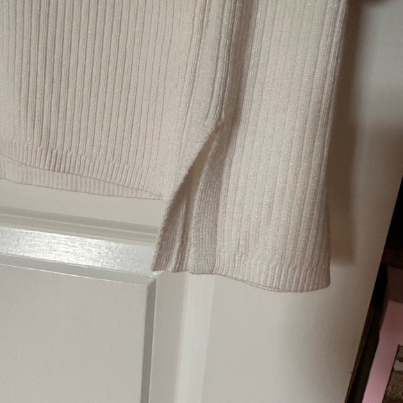 White Ribbed Button-Up Cardigan - Picture 6 of 9